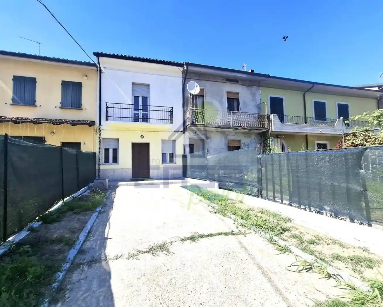 Casa indipendente in vendita a Monticelli d'Ongina