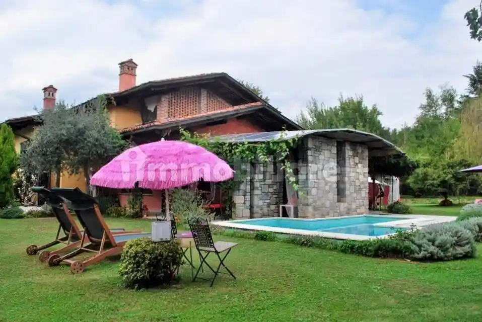 Villa in vendita a Lessona