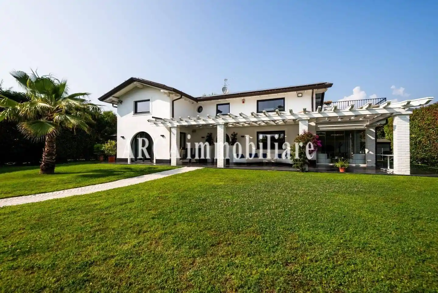 Villa in vendita a Pietrasanta