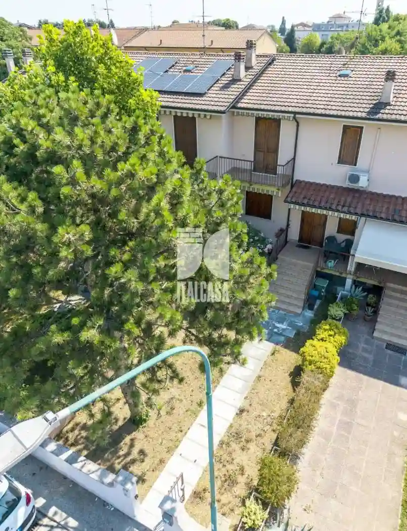 Villetta a schiera - foto 2