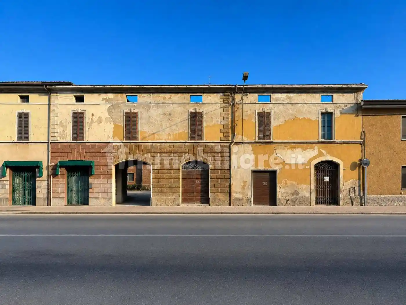 Rustico - Casale in vendita a Lograto
