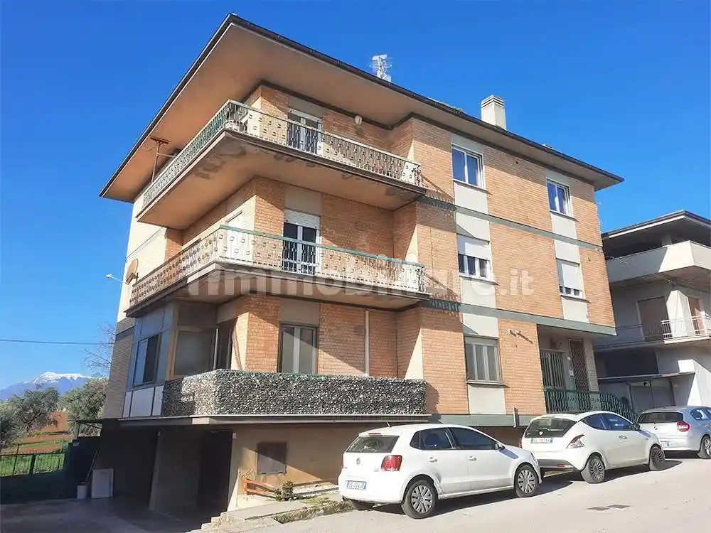Appartamento in vendita a Nereto