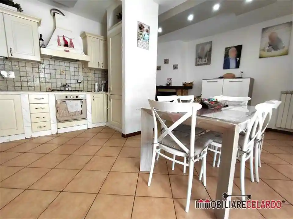 Appartamento in vendita a Colle di Val d'Elsa