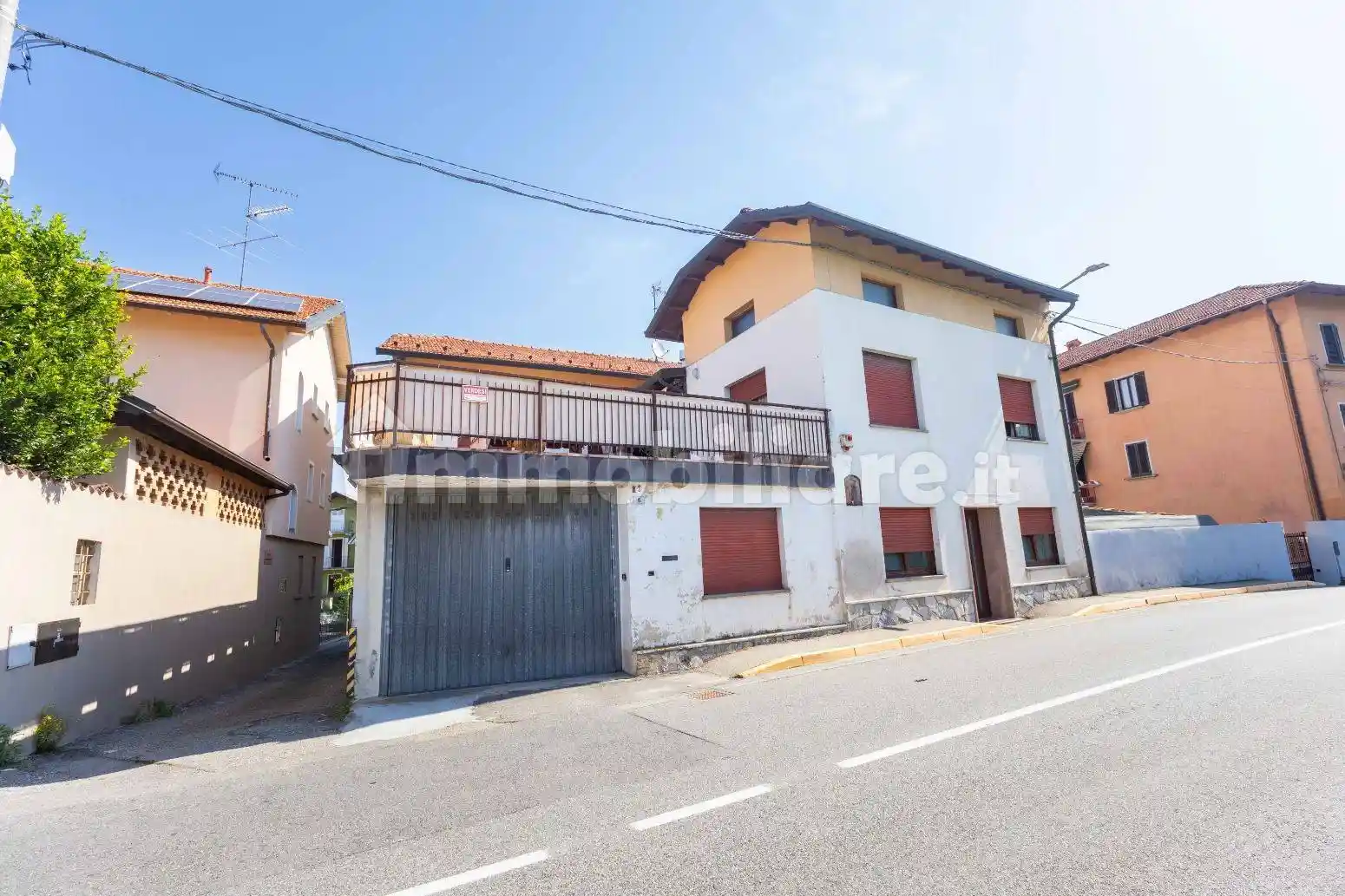 Palazzo - Edificio in vendita a Invorio