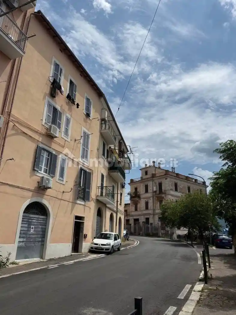 Appartamento in vendita a Castel Madama