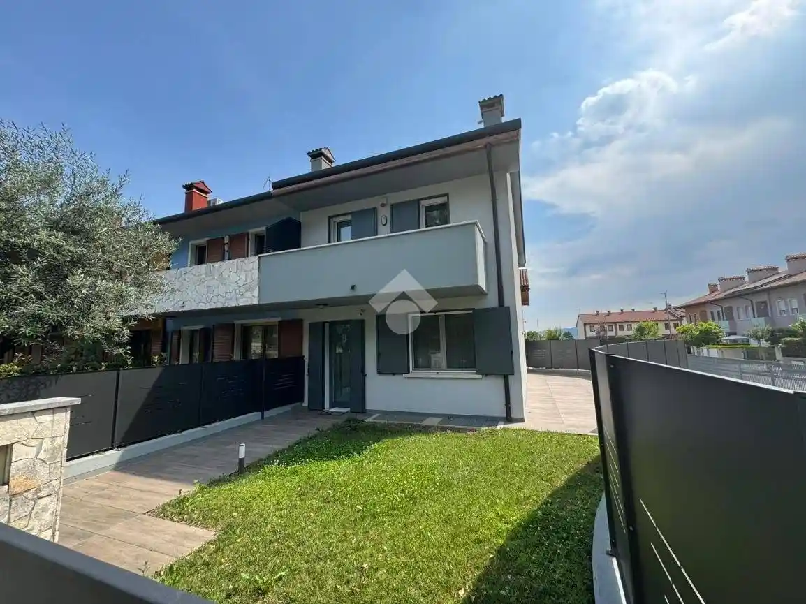 Villetta a schiera in vendita a Zanè