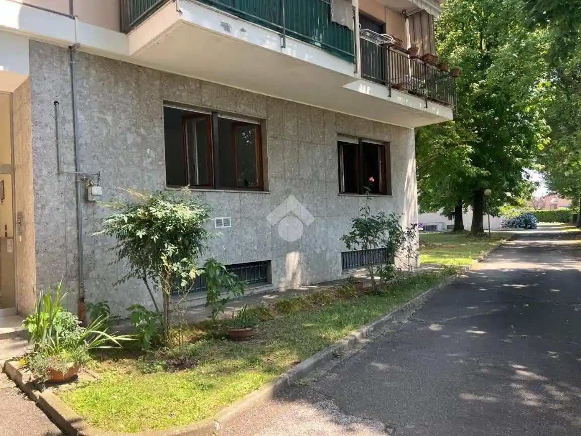 Appartamento in affitto a Malnate