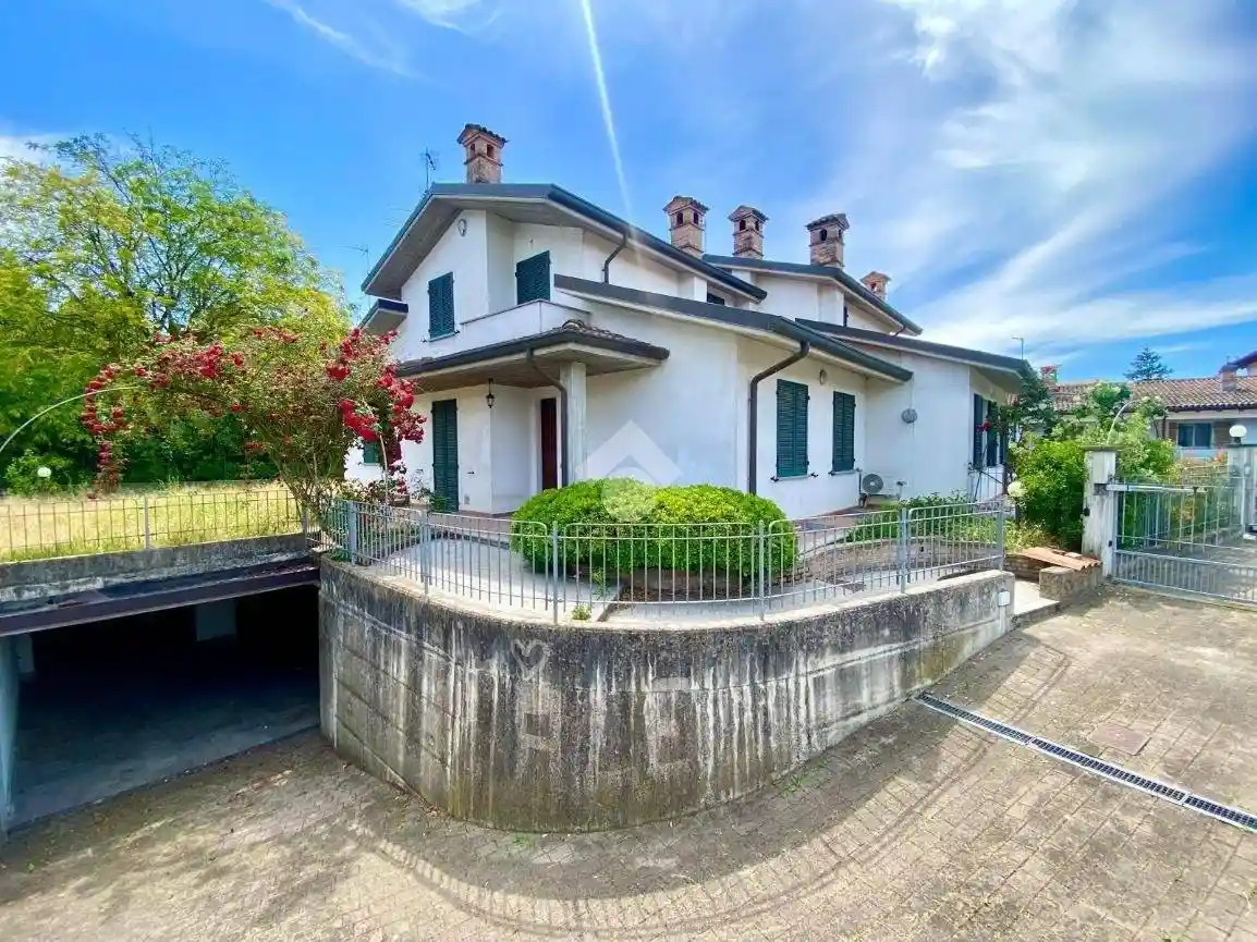 Casa indipendente in vendita a Pontecurone