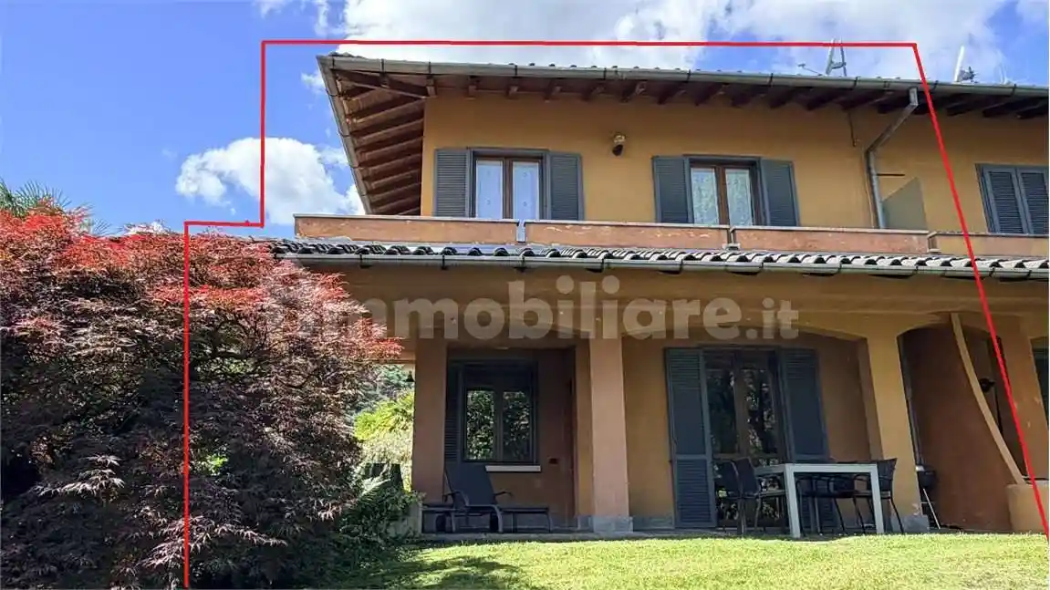 Appartamento in vendita a Brusimpiano
