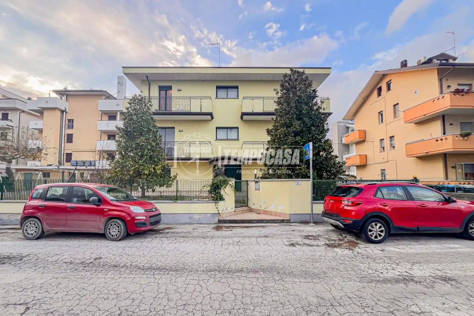 Palazzo - Edificio in vendita a Bellaria-Igea Marina