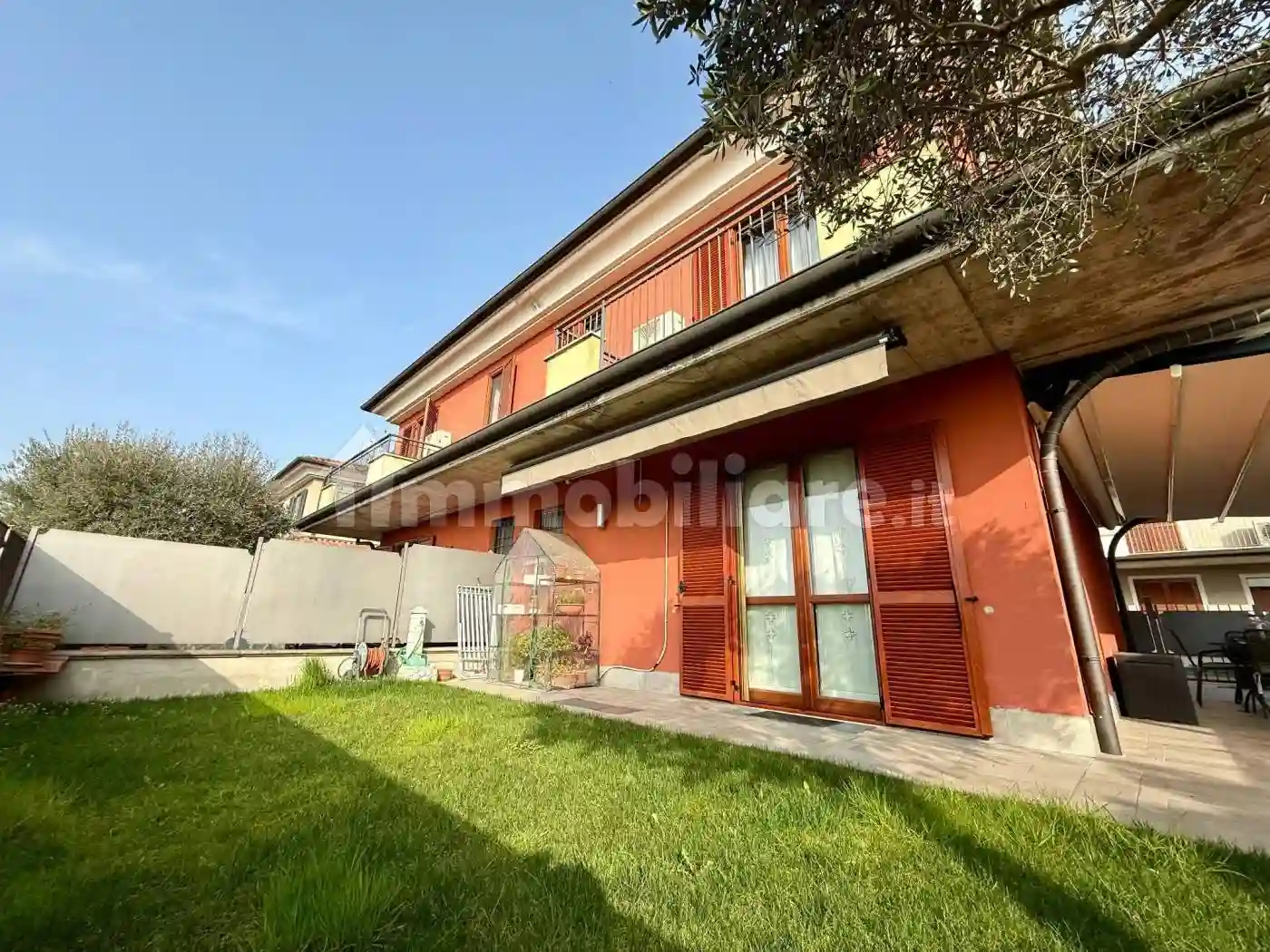 Villa - foto 2