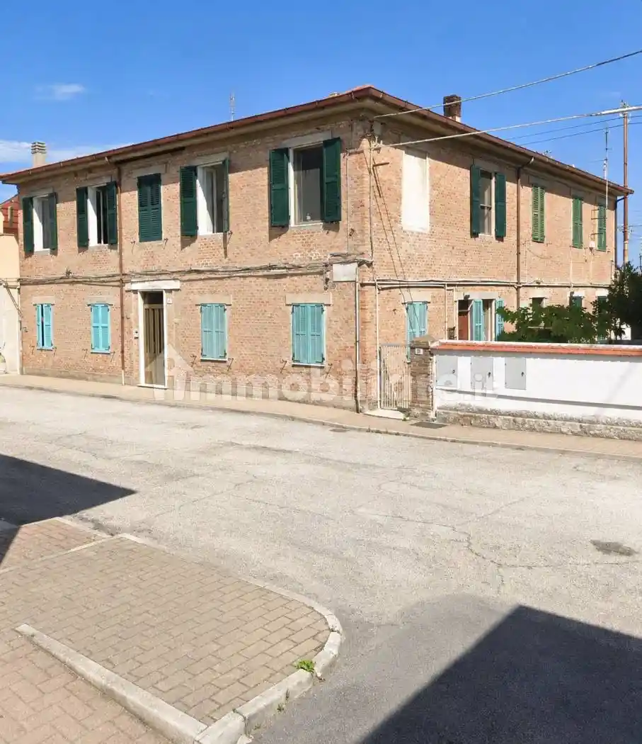 Appartamento in vendita a Falconara Marittima