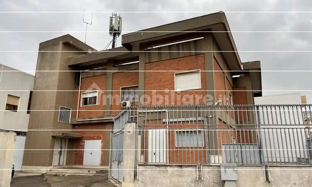 Palazzo - Edificio in vendita a Monteroni di Lecce