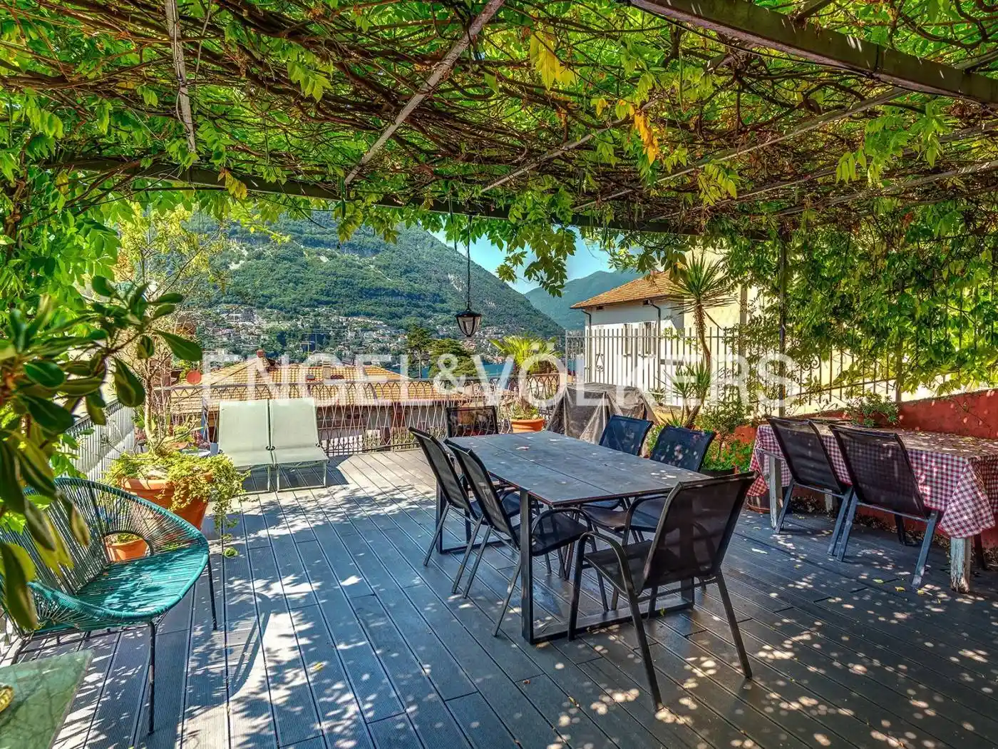Villa in vendita a Torno