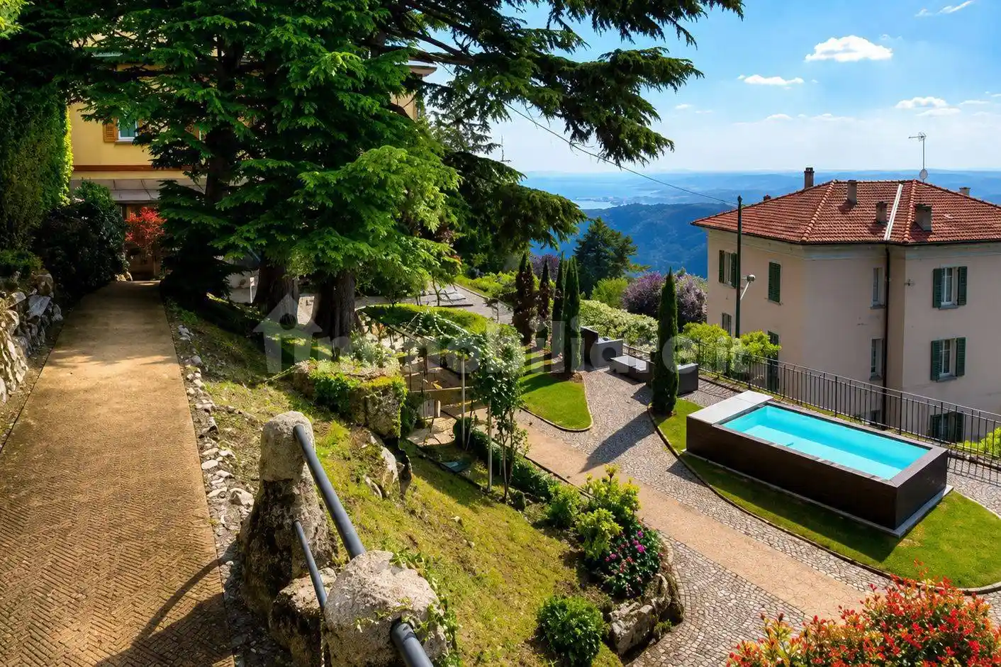 Villa in vendita a Brunate