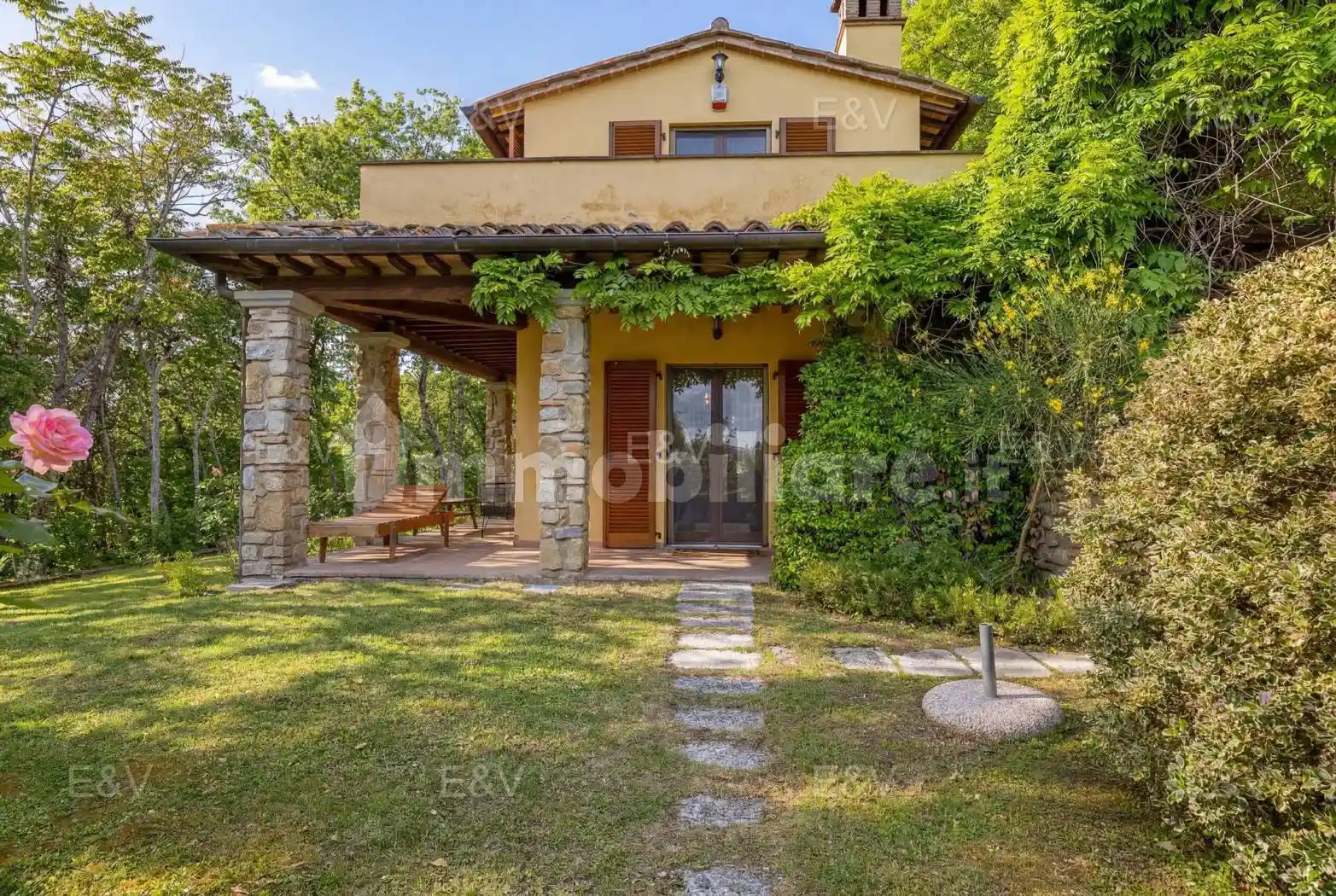 Villa in vendita a Arezzo