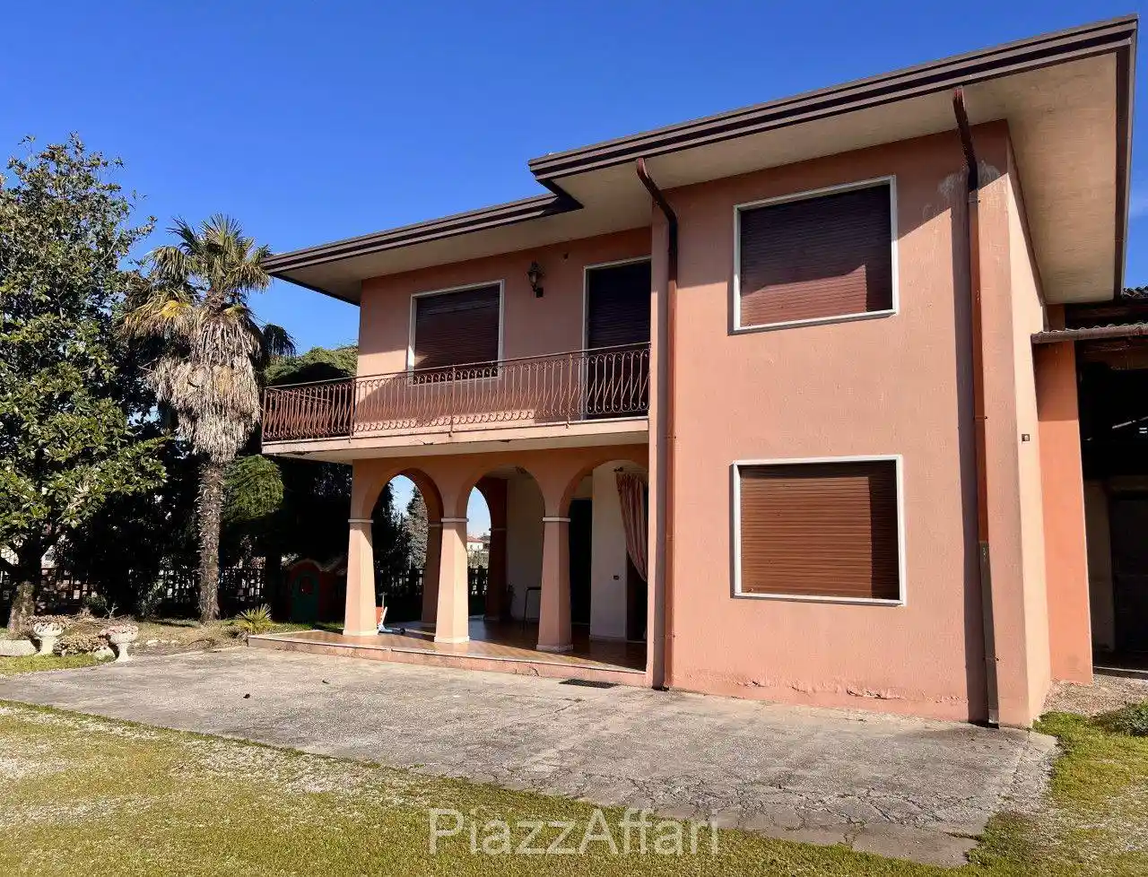 Villa in vendita a Codevigo