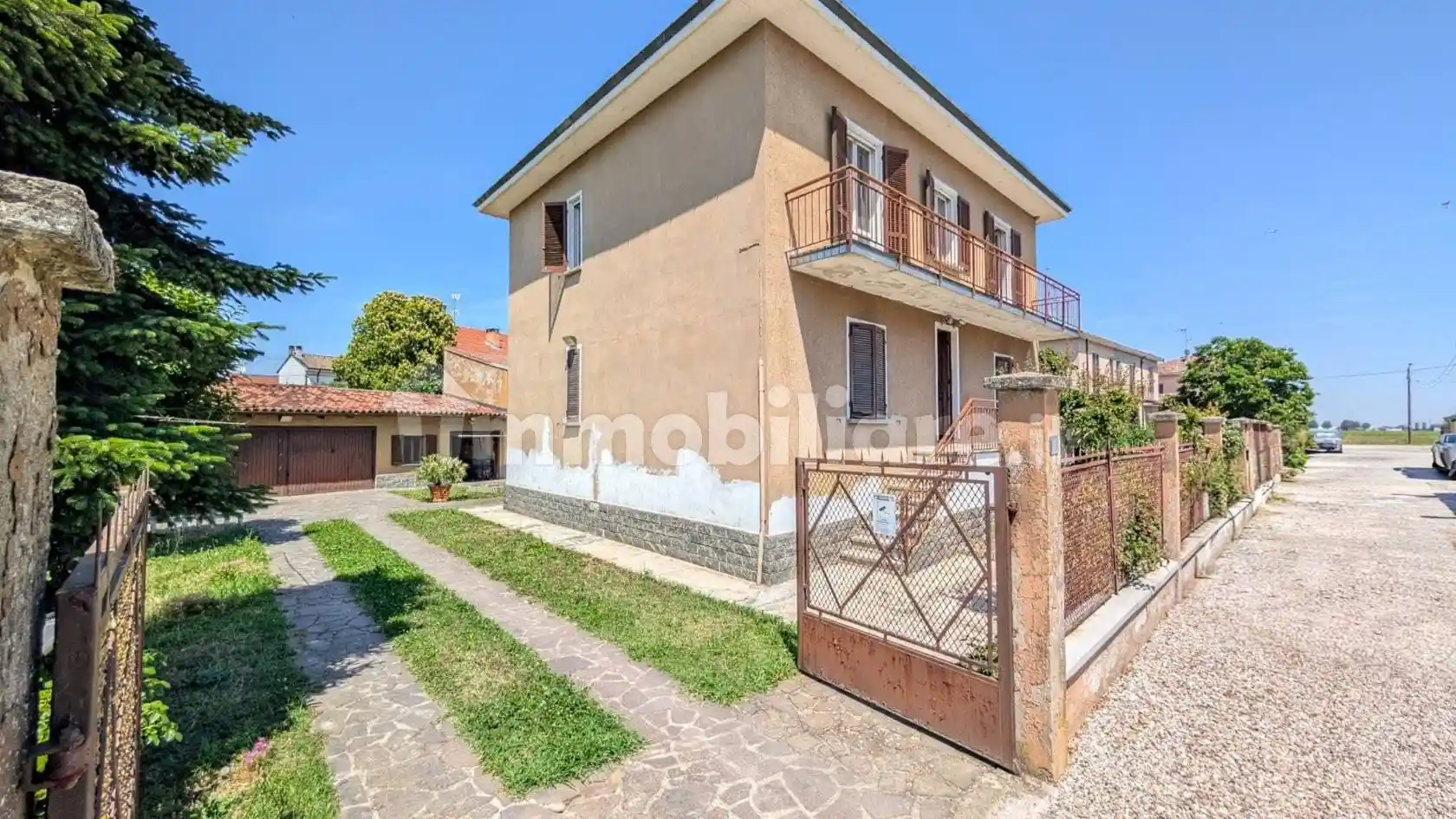 Villa in vendita a Pavia