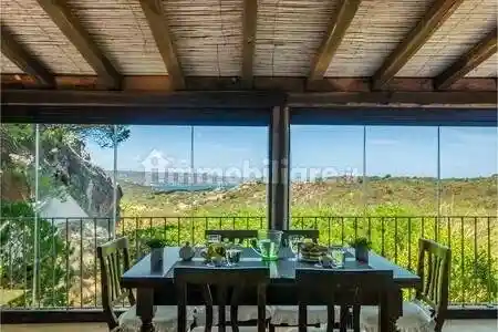 Appartamento in vendita a Arzachena