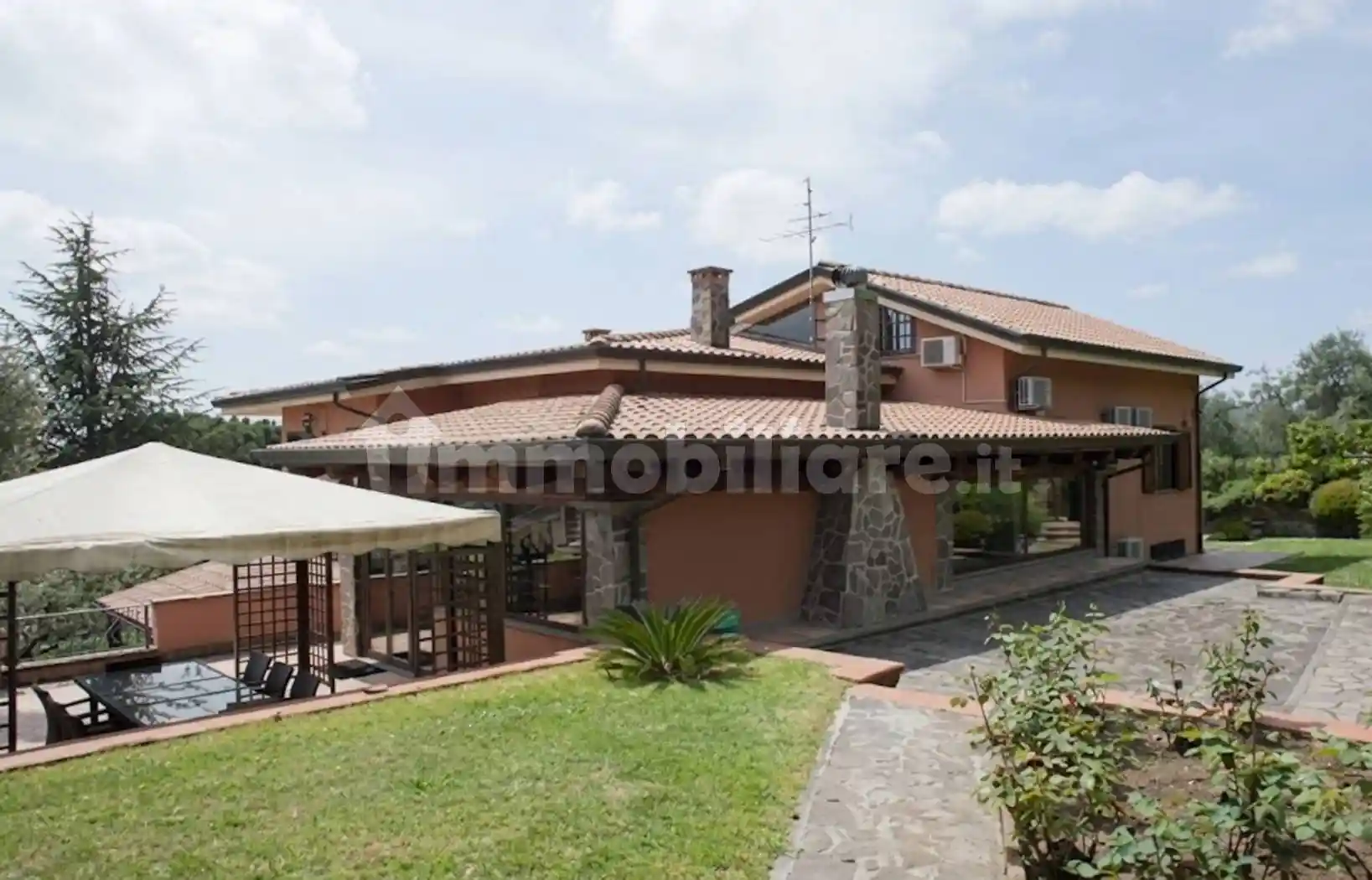 Villa in vendita a Sant'Oreste