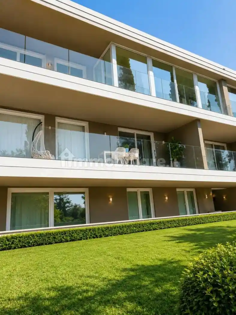 Appartamento in vendita a Gardone Riviera