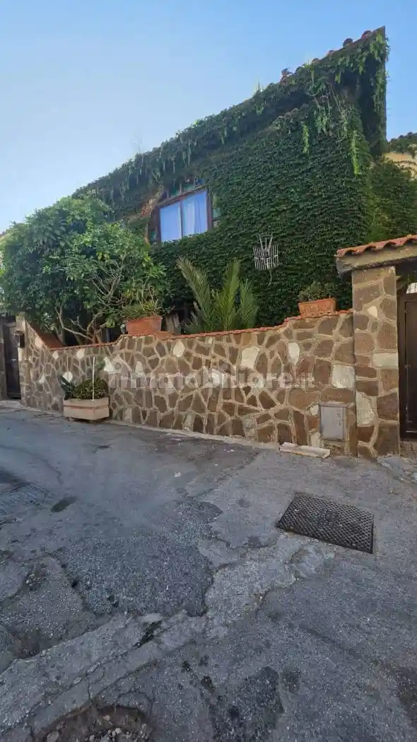 Appartamento in vendita a Castel Volturno