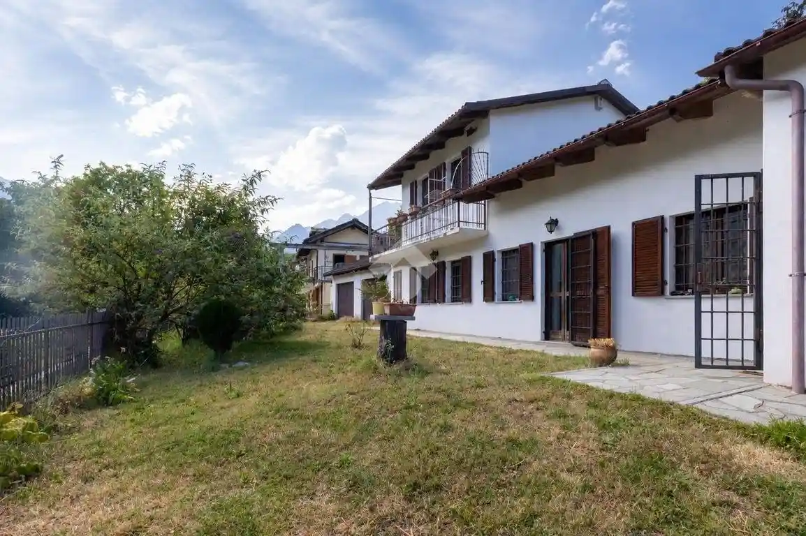 Casa indipendente in vendita a Villar Pellice