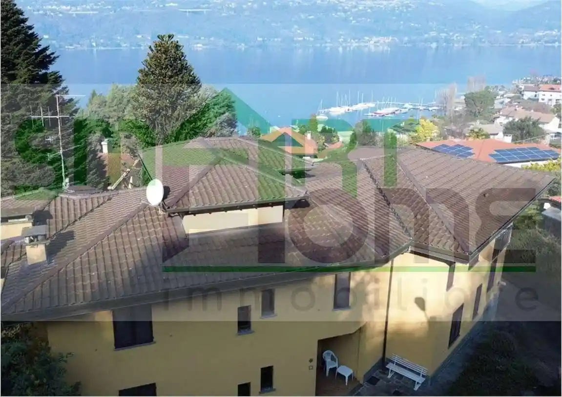 Villa in vendita a Ranco