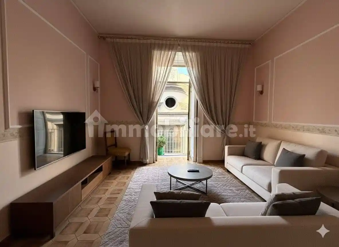 Appartamento in affitto a Napoli