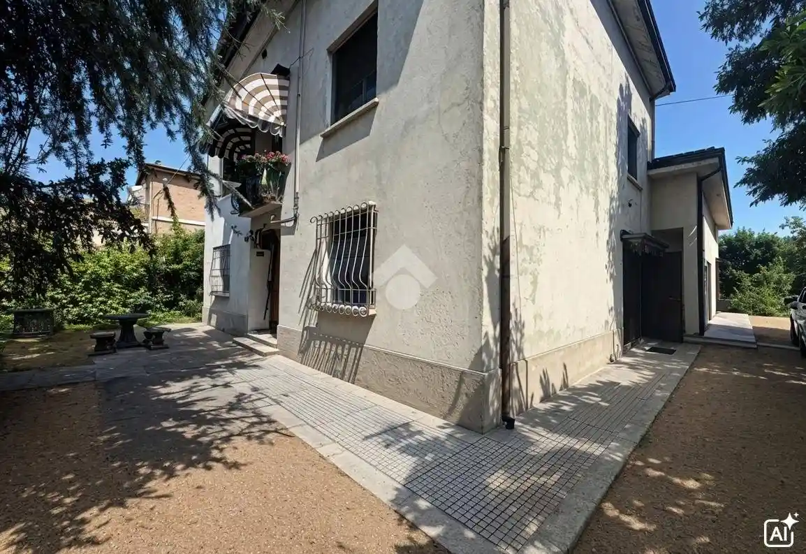 Casa indipendente in vendita a Correggio