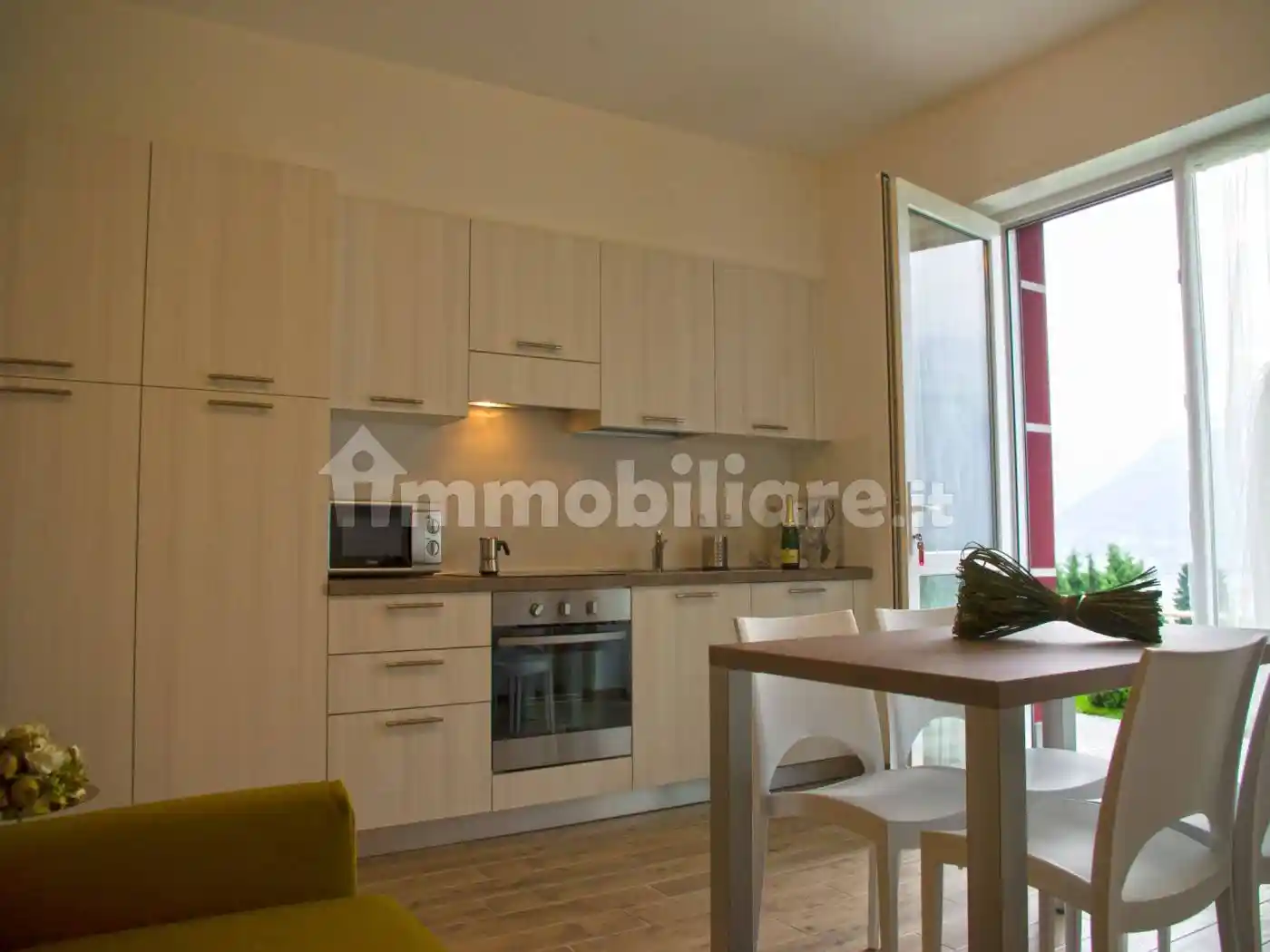 Appartamento in affitto a Colico