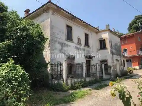 Rustico - Casale in vendita a Valeggio sul Mincio