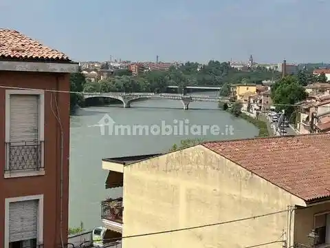 Rustico - Casale in vendita a Pescantina