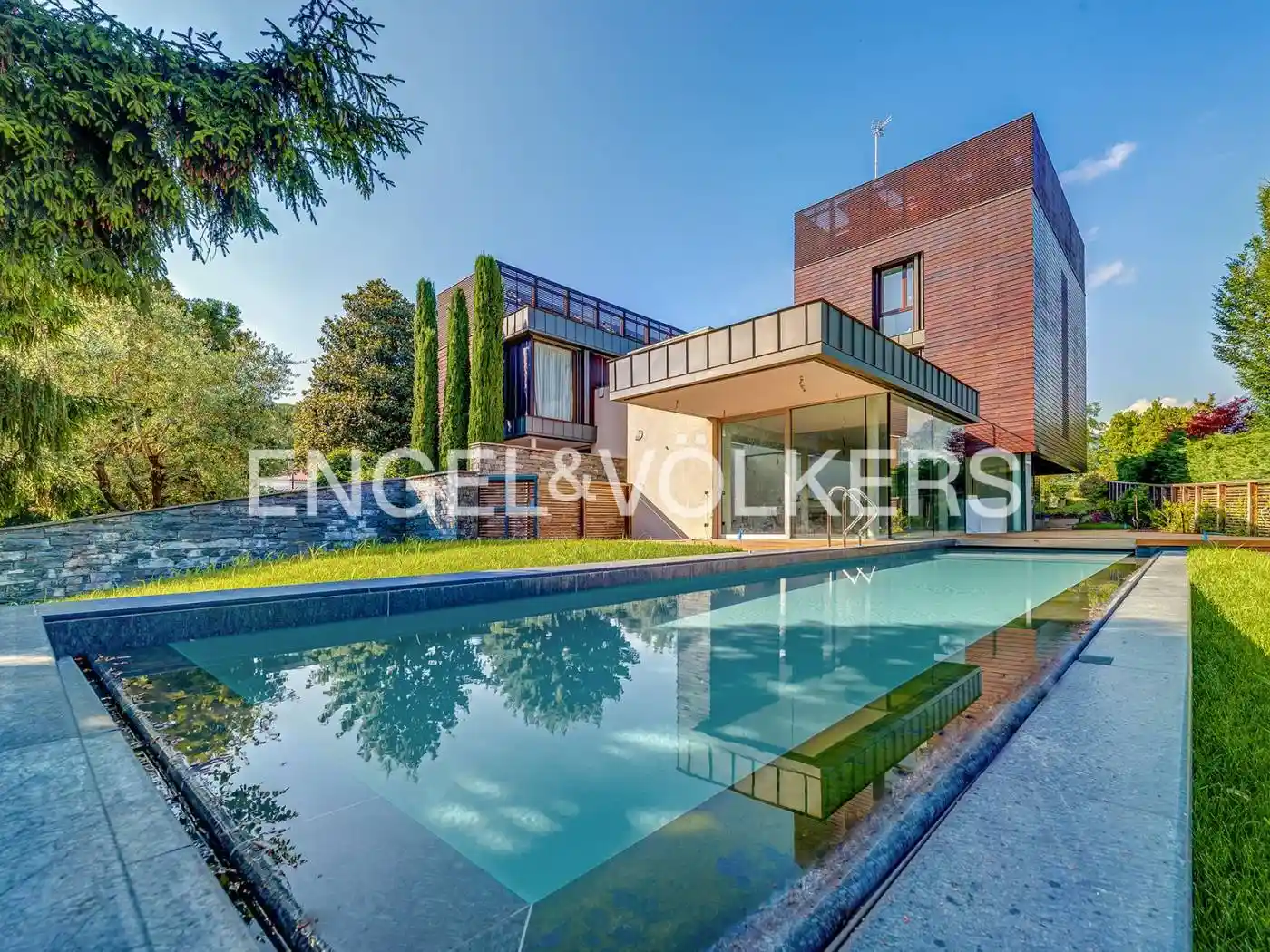 Villa in vendita a Malgrate