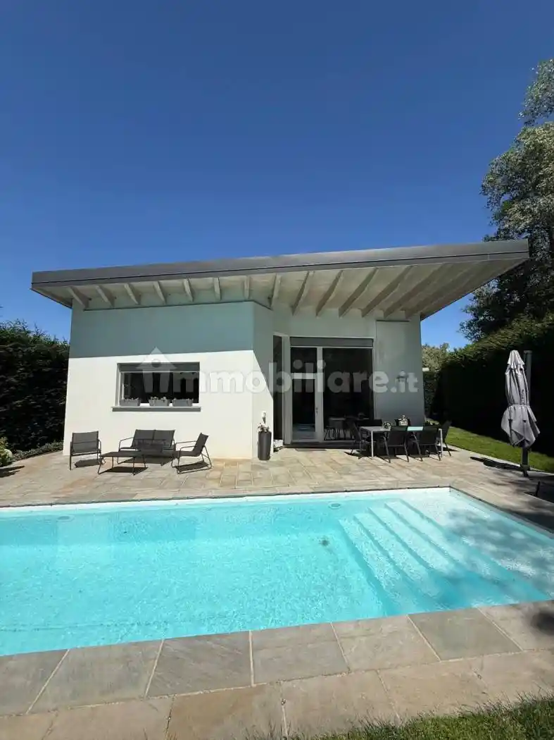 Villa in vendita a Cantù