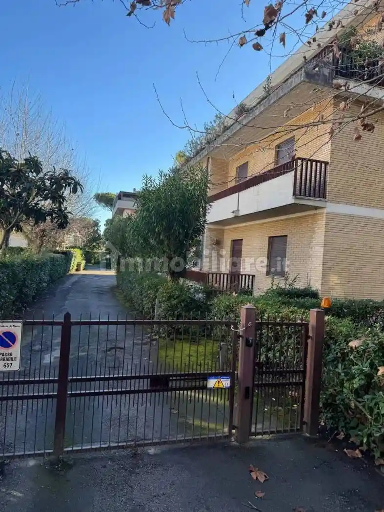 Appartamento in vendita a Massa