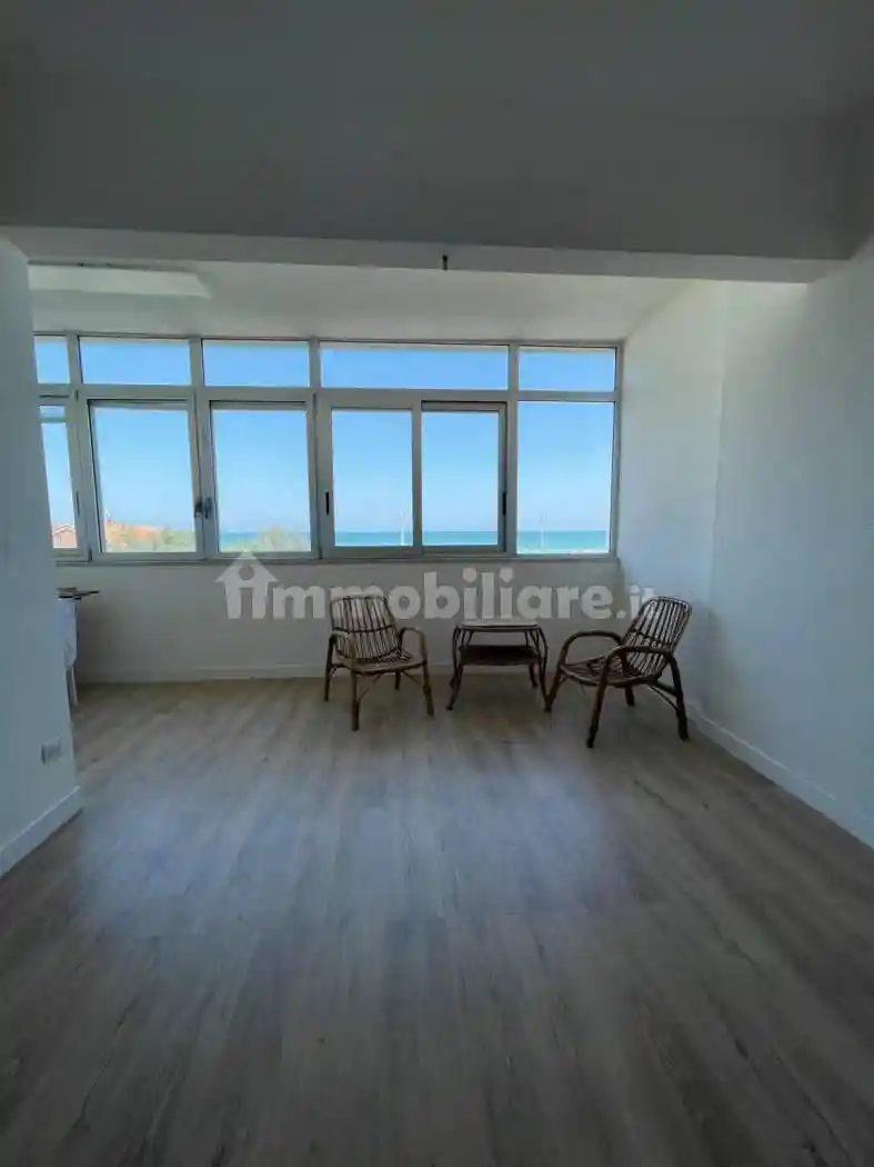 Appartamento in vendita a Falconara Marittima