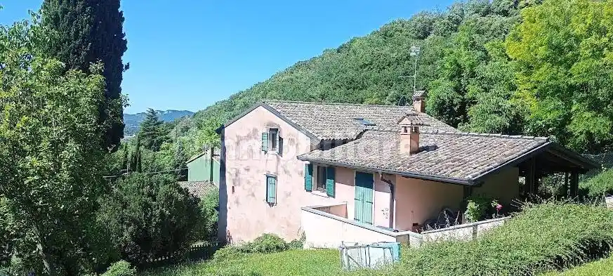 Appartamento in vendita a Caprino Veronese