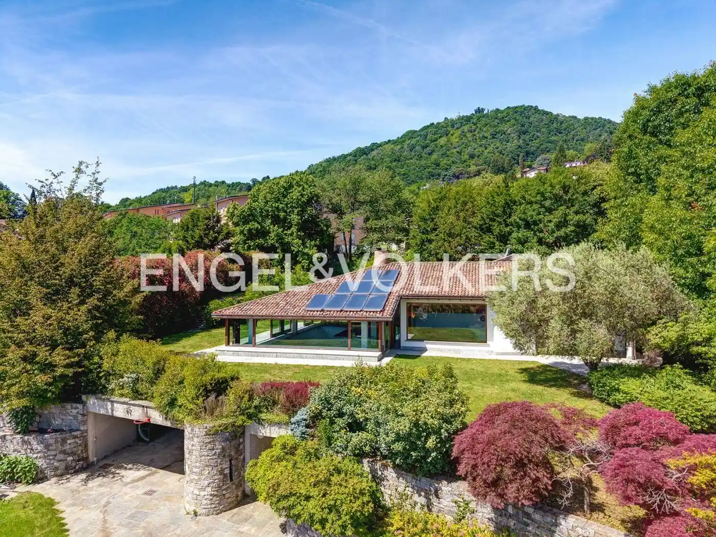 Villa in vendita a Erba
