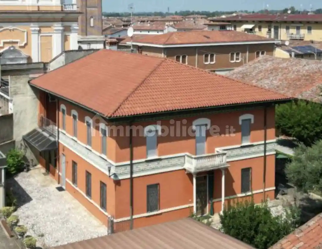 Villa in vendita a Verolavecchia