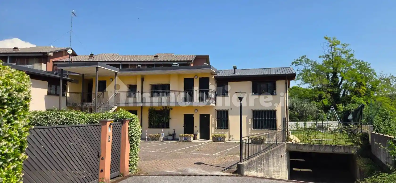 Appartamento in vendita a Erba