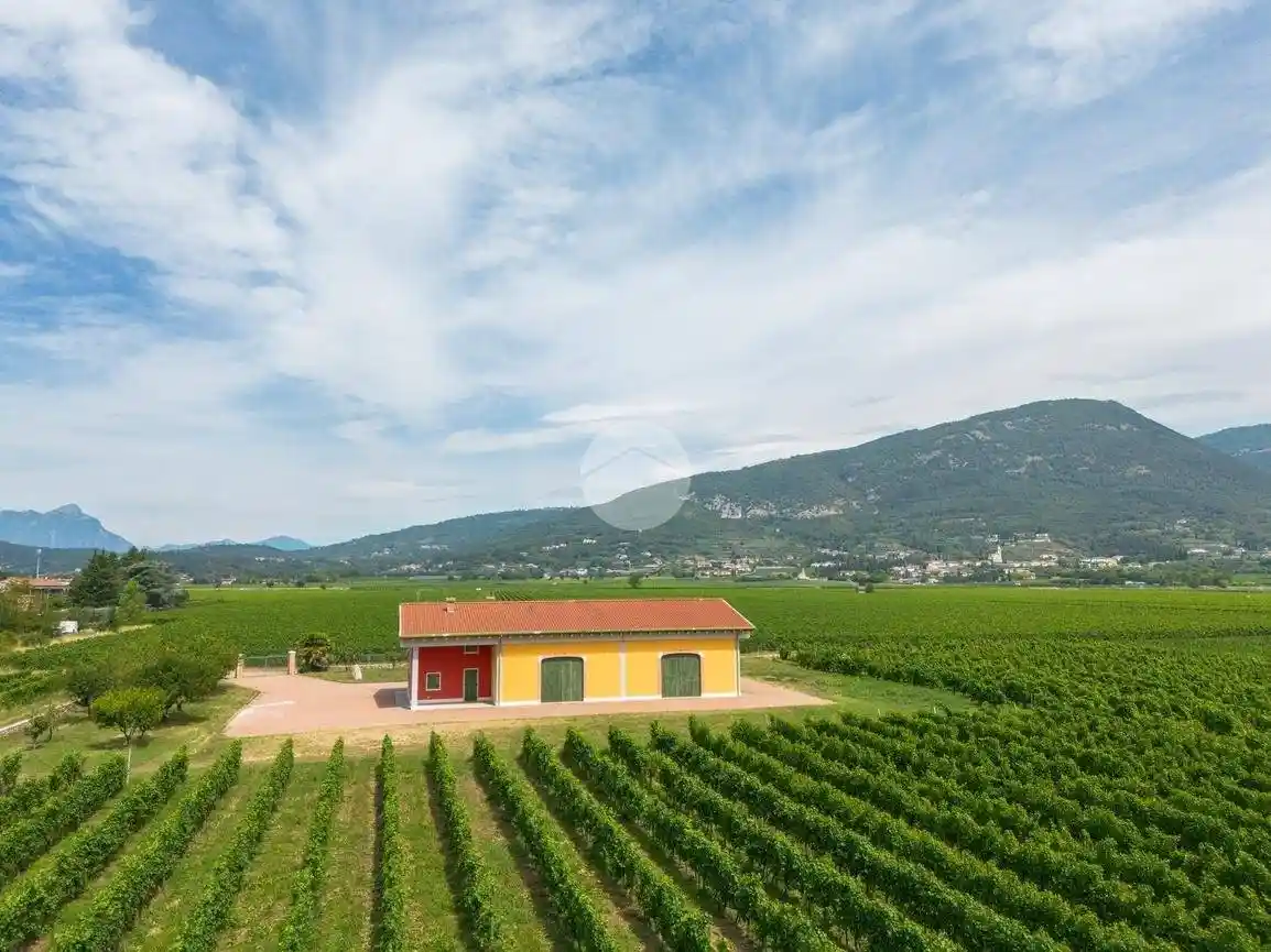 Casa indipendente in vendita a Costermano sul Garda