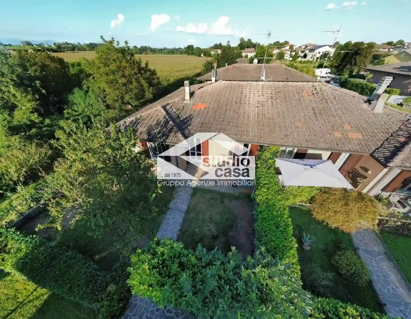 Villa - foto 2