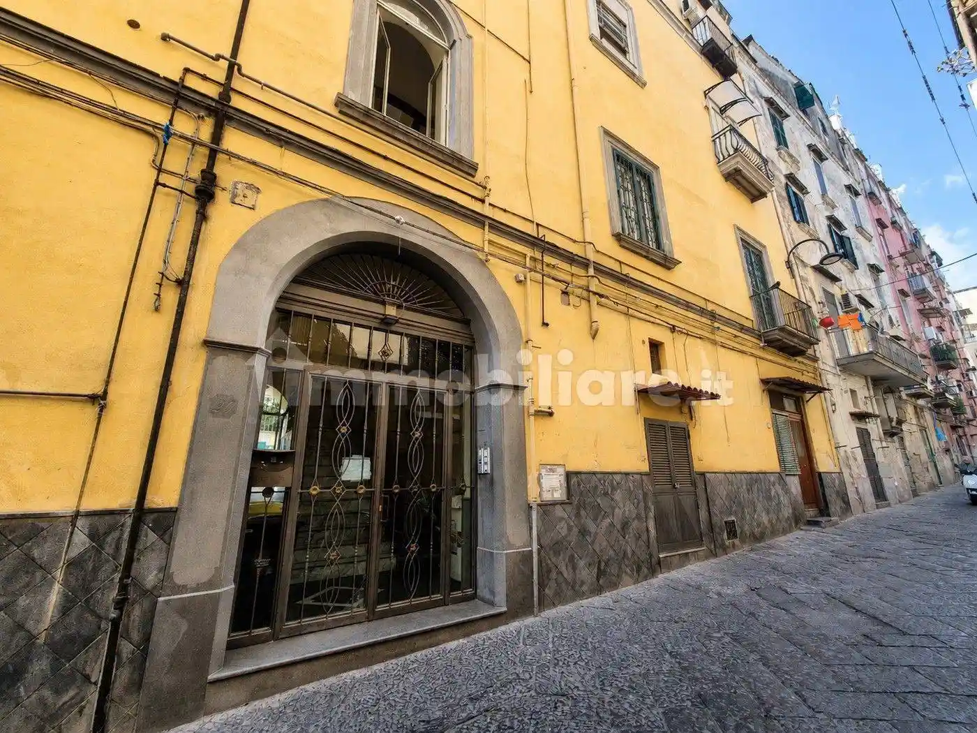 Appartamento in vendita a Napoli