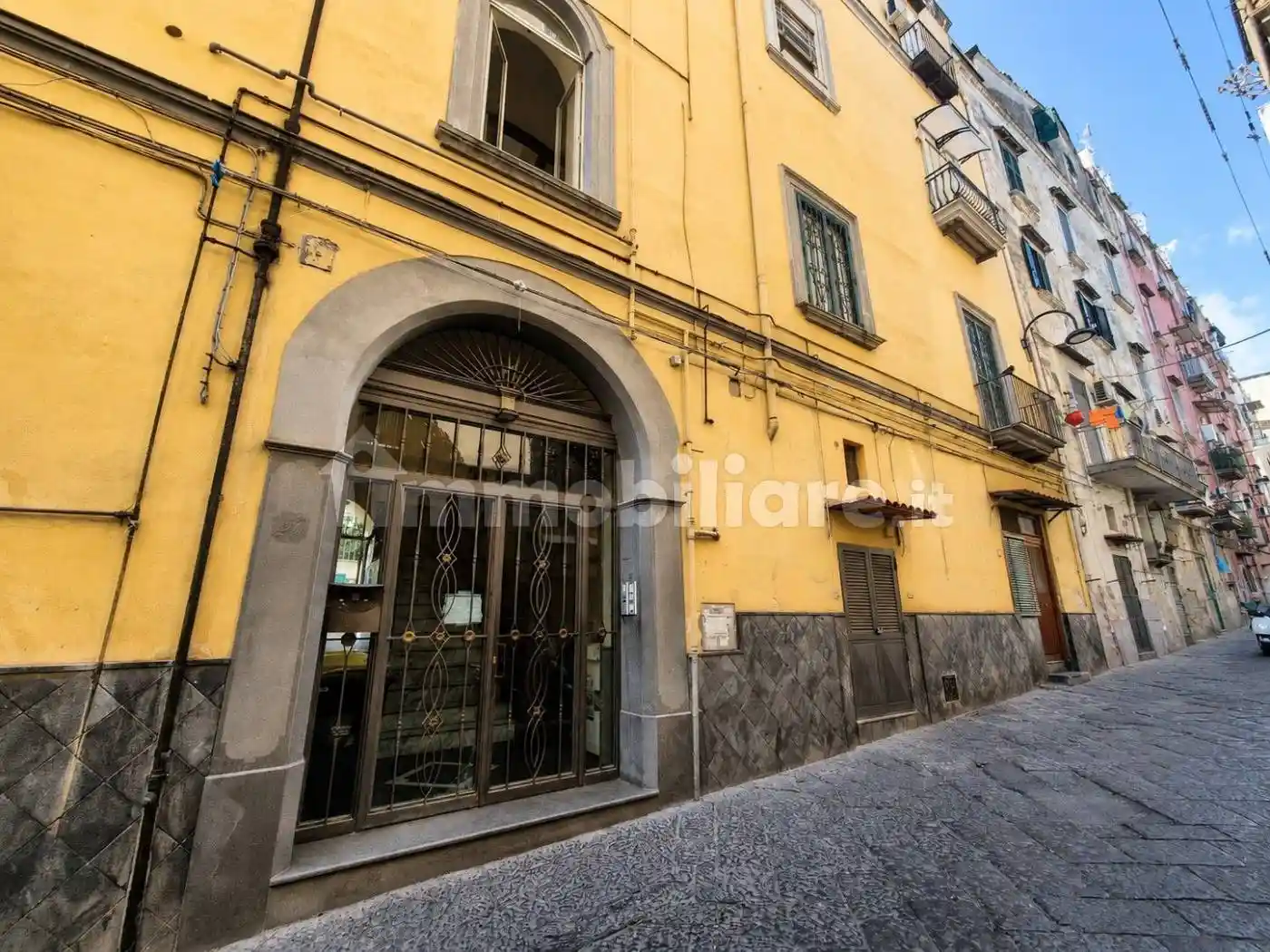 Appartamento in vendita a Napoli