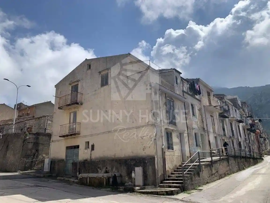 Casa indipendente in vendita a Gratteri