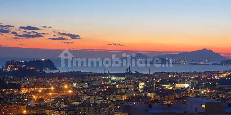 Appartamento in vendita a Napoli