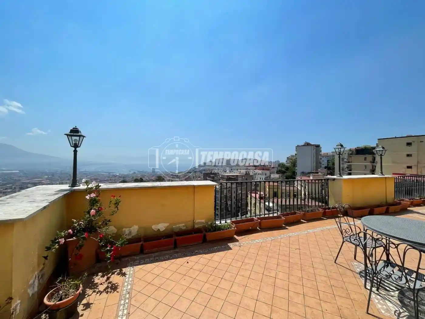 Appartamento in vendita a Napoli