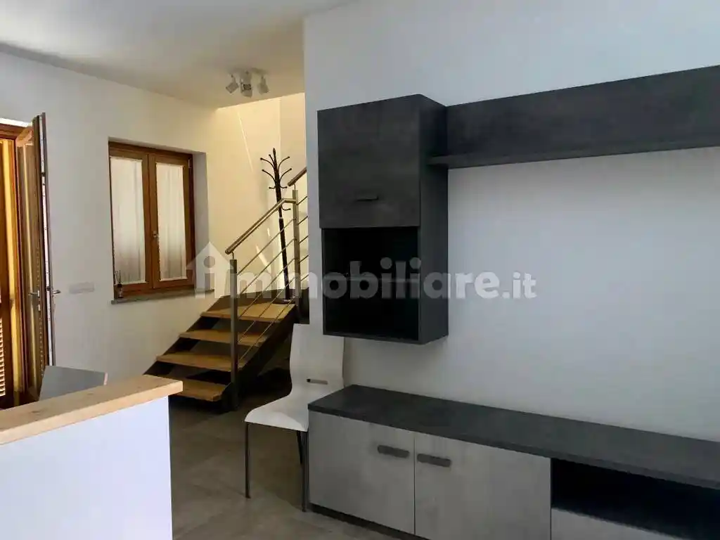 Casa indipendente in affitto a Bellinzago Novarese