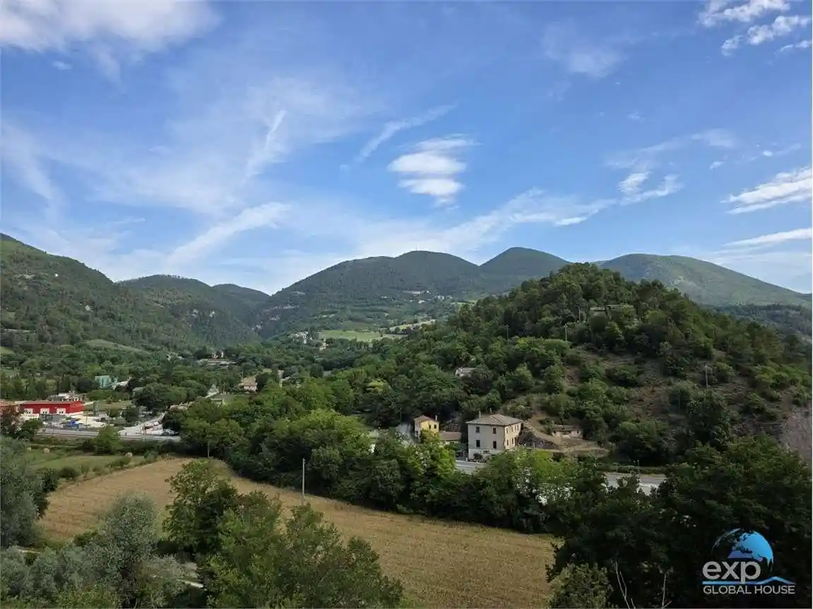 Loft in vendita a Sant'Anatolia di Narco